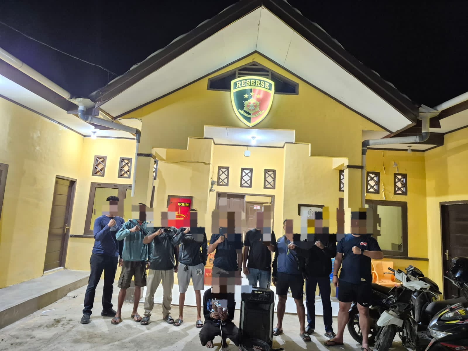 Polres Raja Ampat Tangkap Tersangka Curat, Sejumlah Barang Berhasil Diamankan Polres Raja Ampat Tangkap Tersangka Curat, Sejumlah Barang Berhasil Diamankan