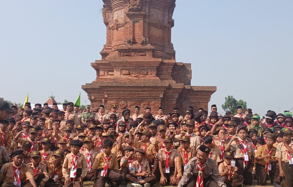 Koramil Paiton Hadiri Upacara HUT Pramuka Ke 65 Dilokasi Wisata Candi Jabung Koramil Paiton Hadiri Upacara HUT Pramuka Ke 65 Dilokasi Wisata Candi Jabung