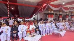 Khidmat, Gubernur Khofifah Pimpin Upacara HUT Ke-81 Kemerdekaan RI di Gedung Negara Grahadi Surabaya