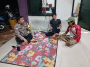 Aiptu Tri Iskandar Sambangi Pos Siskamling Bitung Jaya, Ajak Warga Jaga Keamanan Bersama