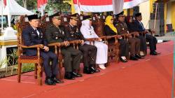 Bersama Sejumlah Pihak, Kasdim 0820/Probolinggo Hadiri Upacara HUT Ke-81 Kemerdekaan RI Di Alun – Alun Kota Probolinggo Bersama Sejumlah Pihak, Kasdim 0820/Probolinggo Hadiri Upacara HUT Ke-81 Kemerdekaan RI Di Alun – Alun Kota Probolinggo