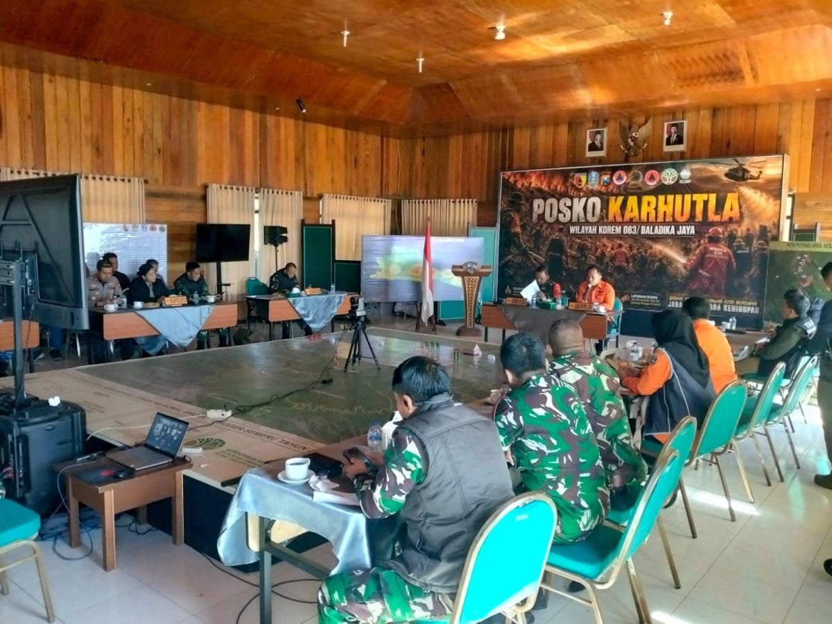 Satgas Gabungan Nyatakan Operasi Penanganan Kebakaran TNBTS Selesai, Danrem 083/Bdj Pimpin Rakor Evaluasi Dan Penutupan Posko Karhutla
