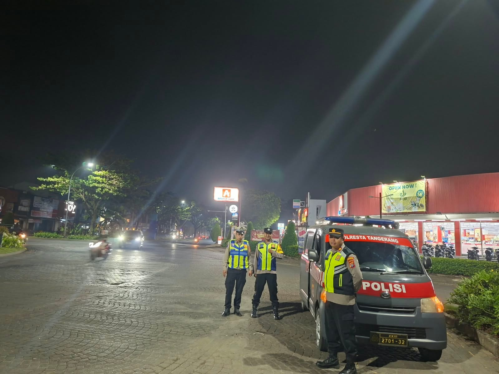 Polsek Cikupa Gelar Ops Cipkon KRYD, Kanit Binmas IPTU Mahdi Pimpin Patroli Mobile