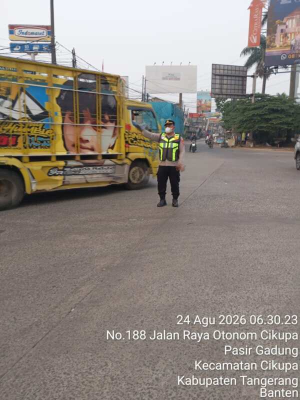 Polsek Cikupa Gelar PECak Pagi, Antisipasi Kemacetan dan Kecelakaan Lalu Lintas Polsek Cikupa Gelar PECak Pagi, Antisipasi Kemacetan dan Kecelakaan Lalu Lintas
