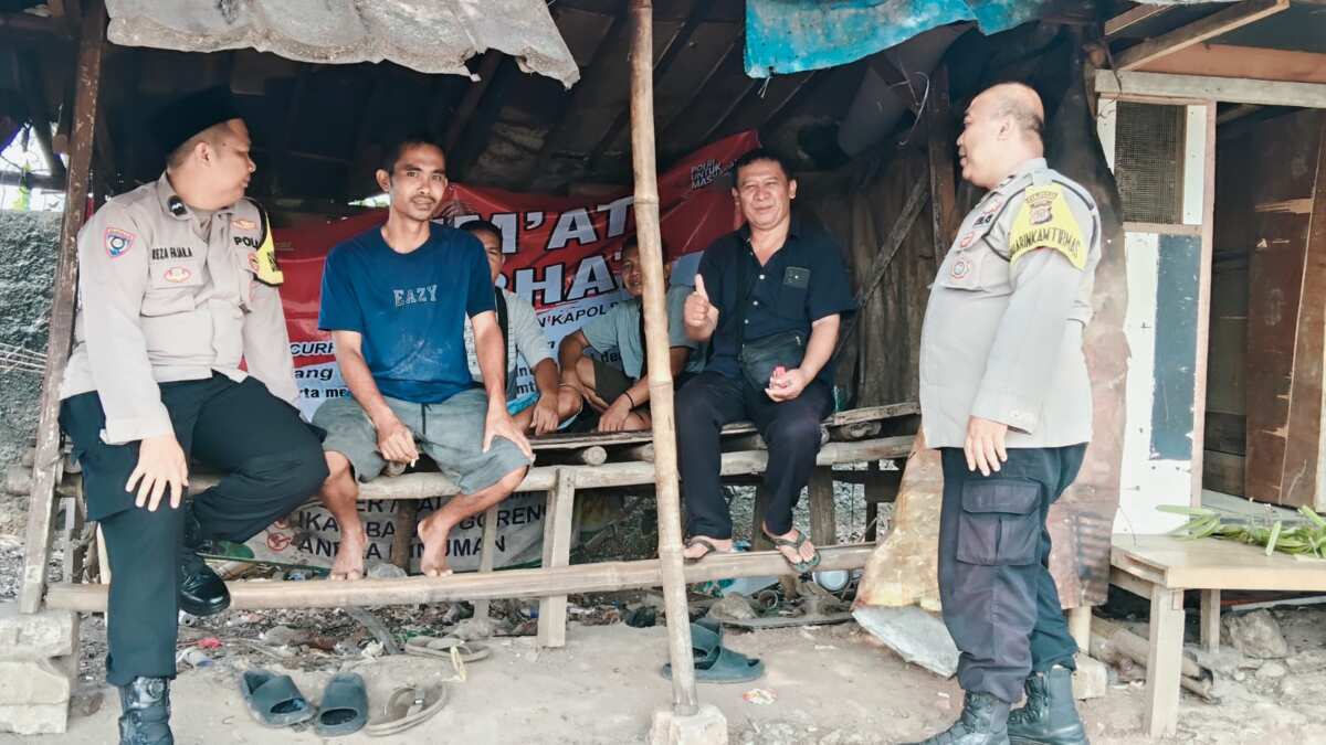 Polsek Cikupa Gelar Jumat Curhat di Desa Bojong, Bahas Geng Motor hingga Keamanan Lingkungan