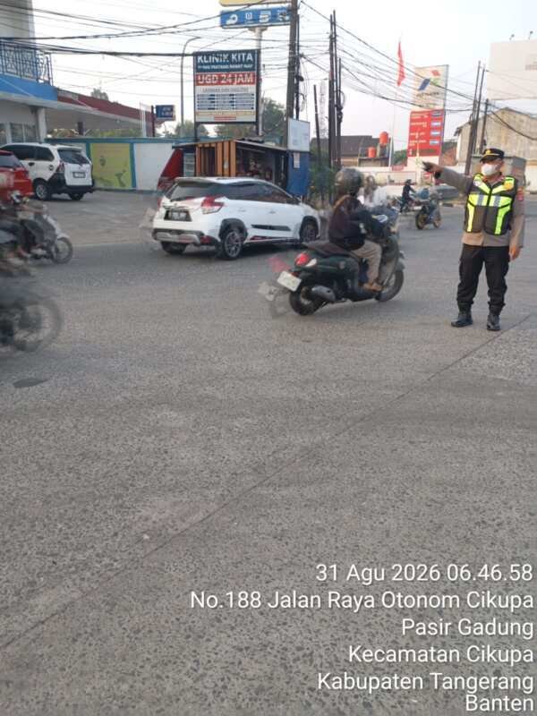 IPTU Rusandi Pimpin PECAK Pagi di Cikupa Mas, Antisipasi Kemacetan