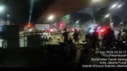 Aksi Kelompok Anarko di Depan Gedung DPR/MPR Memanas, Polisi Kerahkan Water Cannon