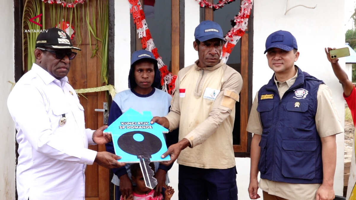 Peresmian 100 Rumah Layak Huni di Domande, Merauke