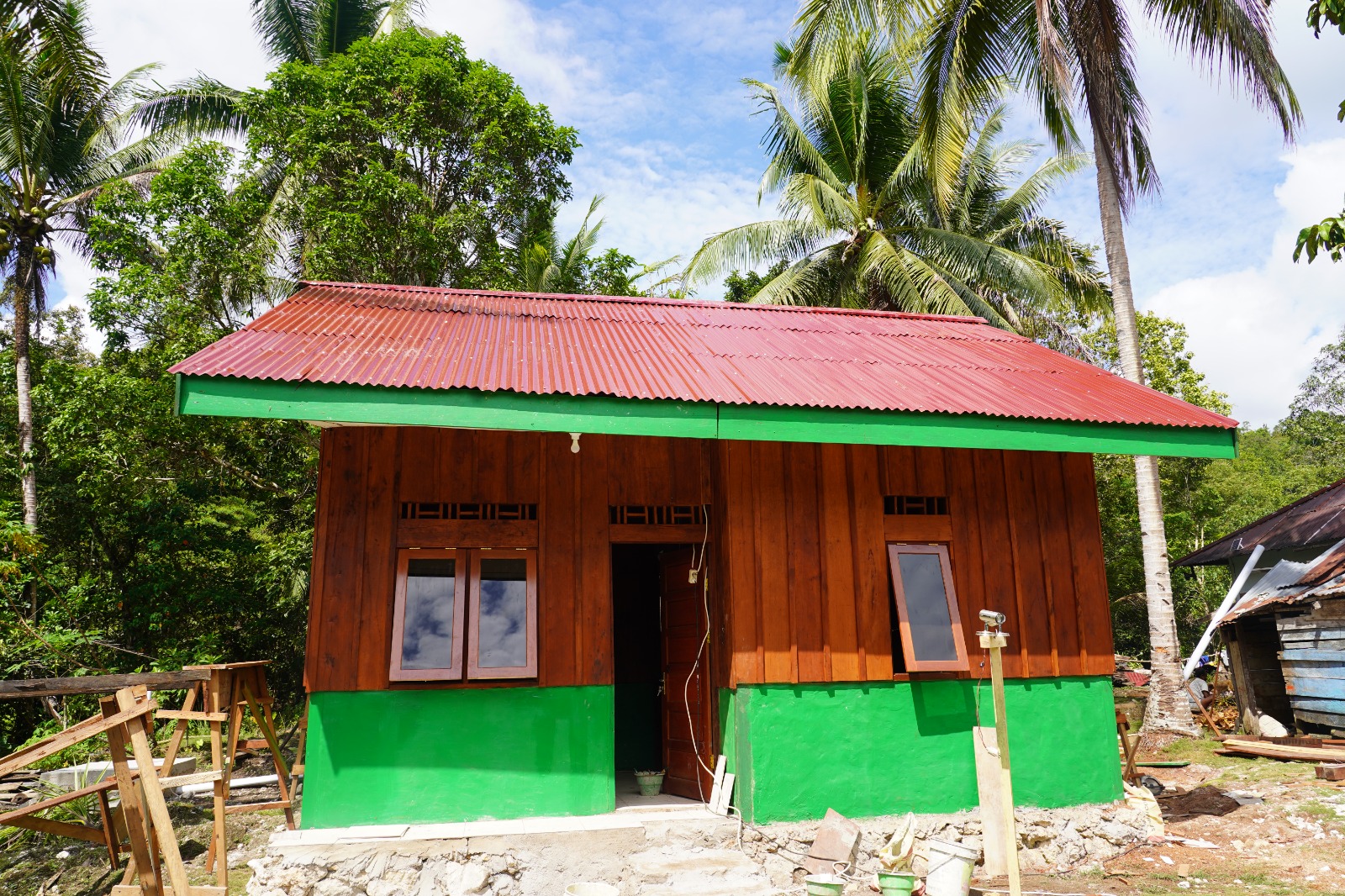 TMMD Ke-129 Bangun Rumah Kedua Type 36, Hadirkan Hunian Layak bagi Warga Kampung Sesor TMMD Ke-129 Bangun Rumah Kedua Type 36, Hadirkan Hunian Layak bagi Warga Kampung Sesor