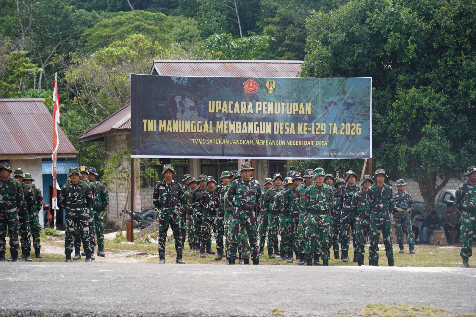 Penutupan TMMD Ke-129 TA 2026 di Kampung Sesor Resmi Ditutup Danrem 181/PVT Penutupan TMMD Ke-129 TA 2026 di Kampung Sesor Resmi Ditutup Danrem 181/PVT