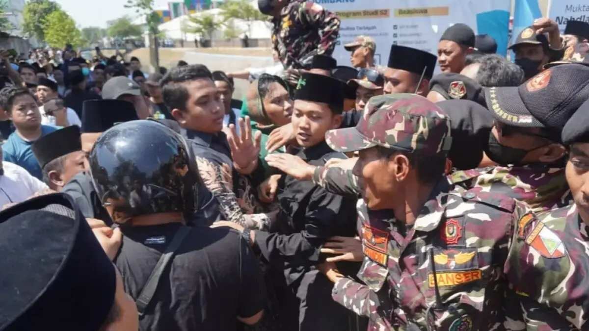 Ketegangan Pada Muktamar NU Jombang Ketegangan Pada Muktamar NU Jombang