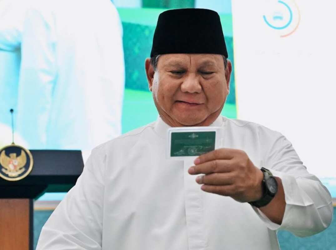 Momen Bersejarah Prabowo Subianto Terima Kartu Anggota NU