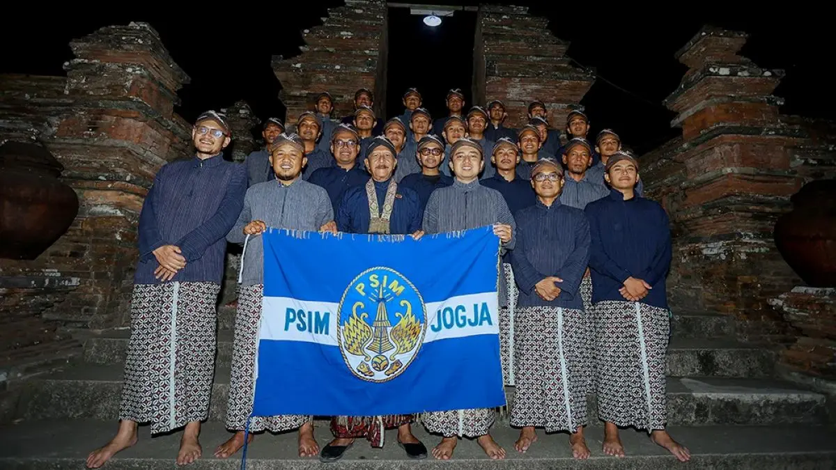 PSIM Ziarah ke Makam Raja-Raja Mataram: Menjaga Tradisi Menjelang Super League 2026/2027 PSIM Ziarah ke Makam Raja-Raja Mataram: Menjaga Tradisi Menjelang Super League 2026/2027