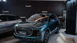 Lepas L8 PHEV dan E4 EV Resmi Hadir di Jawa Timur