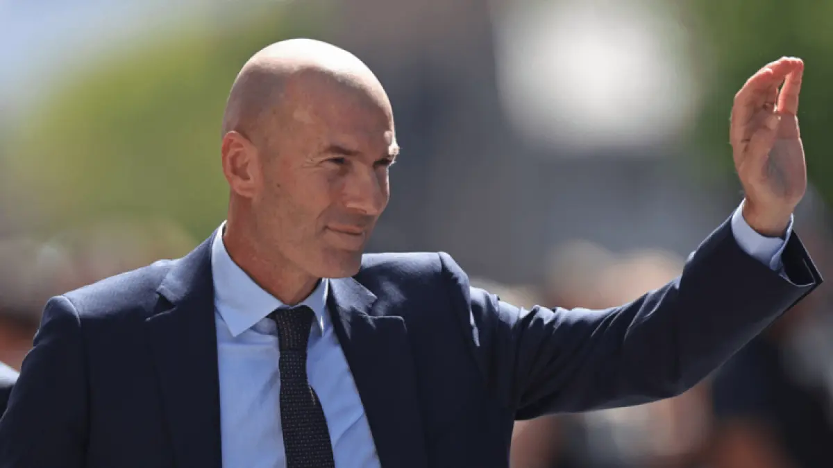 Zinedine Zidane Memimpin Timnas Prancis: Tantangan dan Harapan Zinedine Zidane Memimpin Timnas Prancis: Tantangan dan Harapan