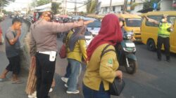 PECAK Sore Hari, IPTU Udi Muhdi dan Personel Lantas Polsek Cikupa Atur Arus di Pertigaan Columbus