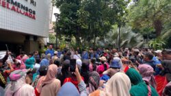 Massa KWJK Soroti Akurasi Data Bansos, Kemensos Janji Tindak Lanjuti Aspirasi Warga