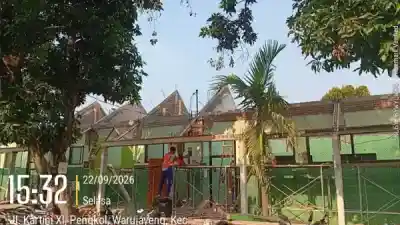 Revit Sekolah Nganjuk Jadi Tanda Tanya: Potongan dan Ketidaksesuaian Pekerjaan Disorot