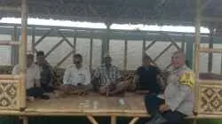Program POLIRAN, Aiptu Rukmono Sambangi Warga Budimulya Perkuat Kamtibmas Program POLIRAN, Aiptu Rukmono Sambangi Warga Budimulya Perkuat Kamtibmas