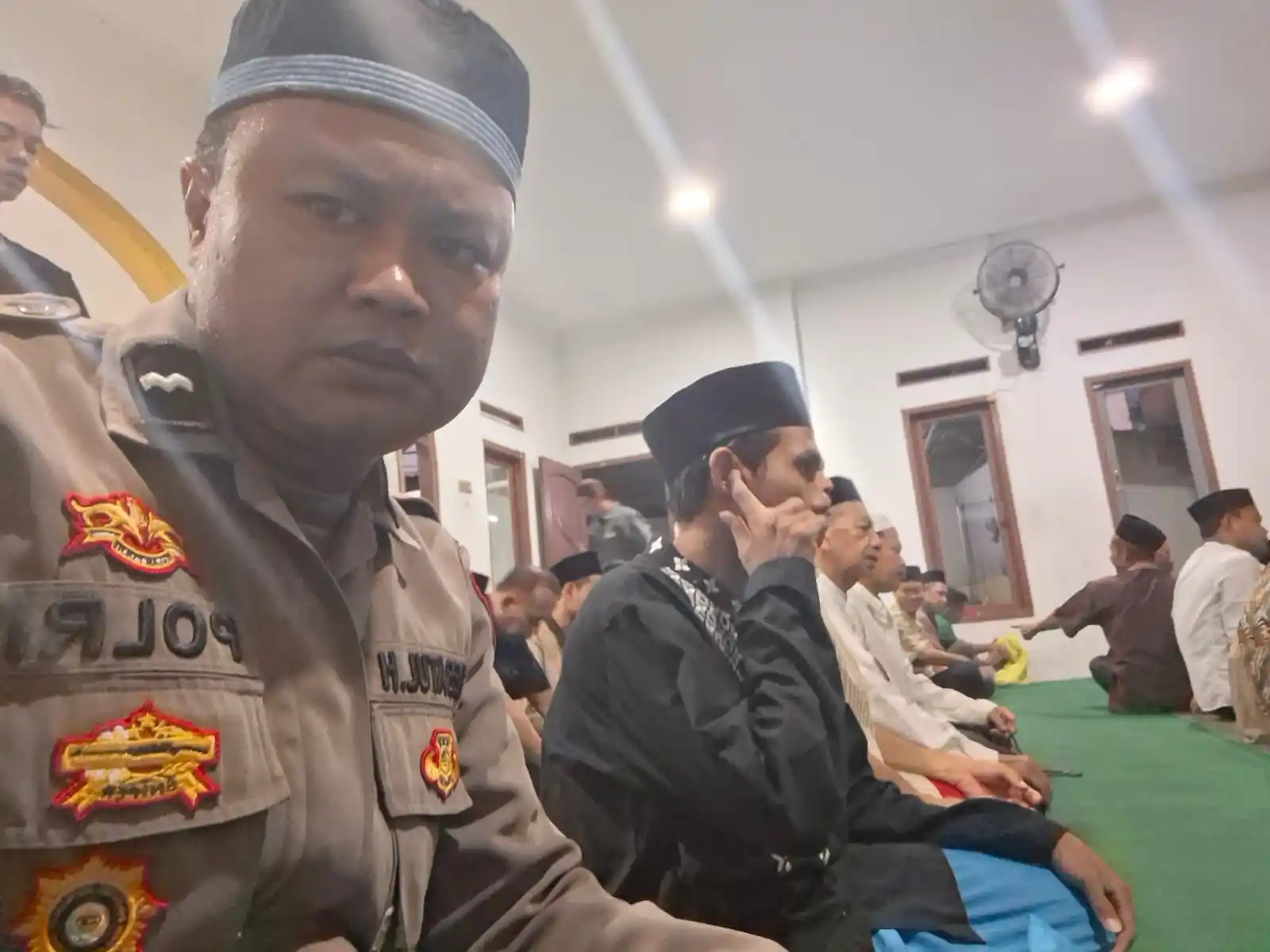 SULING, Aipda S. Hamdi Sambangi Mushola Syukur Yaqien Perkuat Silaturahmi dan Kamtibmas SULING, Aipda S. Hamdi Sambangi Mushola Syukur Yaqien Perkuat Silaturahmi dan Kamtibmas