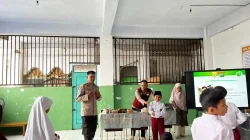 Polresta Sorong Kota Edukasi Siswa SD Al-Mujtahidin tentang Bahaya Bullying dan Nilai-Nilai Pancasila Polresta Sorong Kota Edukasi Siswa SD Al-Mujtahidin tentang Bahaya Bullying dan Nilai-Nilai Pancasila