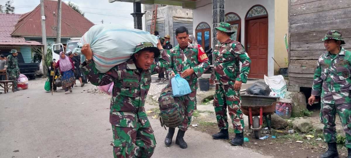 Aksi Cepat TNI Respons Meningkatnya Aktivitas Gunung Sinabung