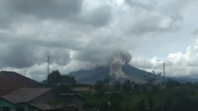 Erupsi Gunung Sinabung Memicu Kewaspadaan Masyarakat