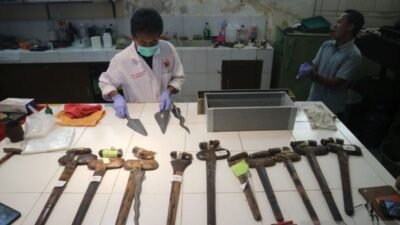 Konservasi Artefak Senjata di Museum NTB untuk Cegah Korosi Konservasi Artefak Senjata di Museum NTB untuk Cegah Korosi