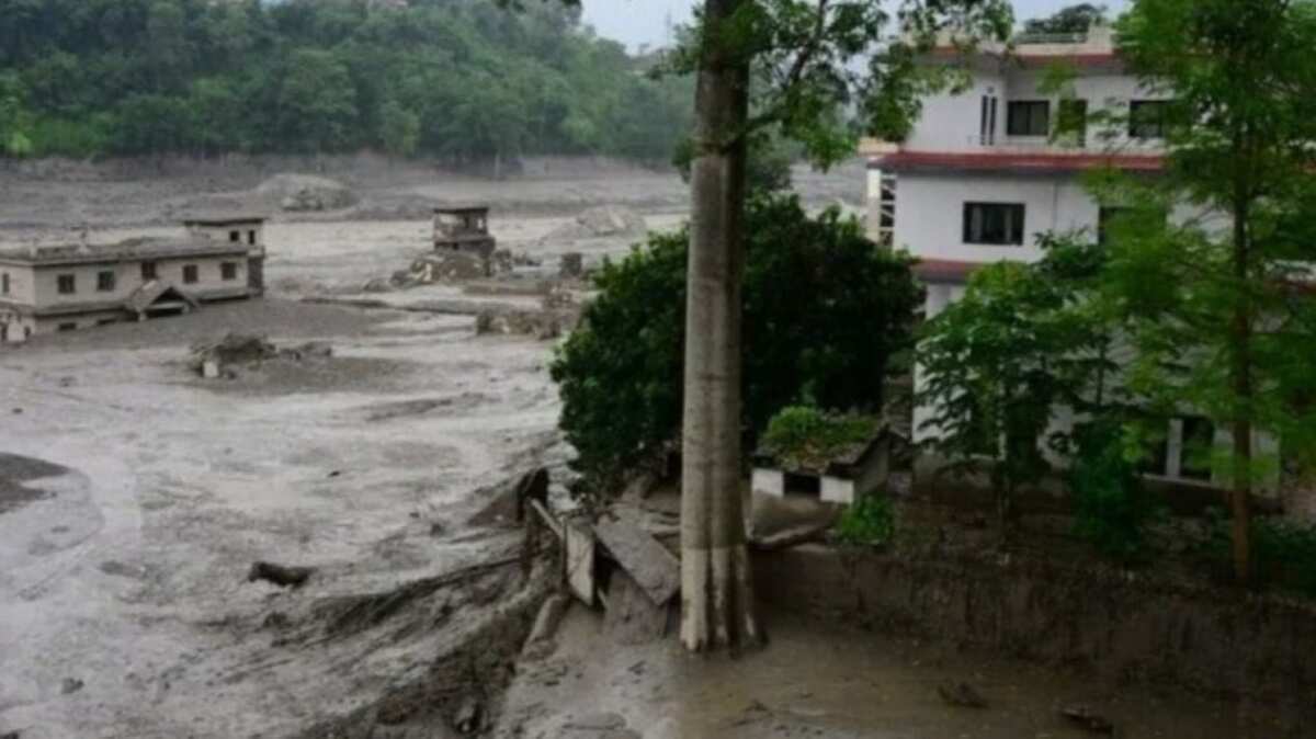Korban Banjir Bandang di Nepal Meningkat Korban Banjir Bandang di Nepal Meningkat