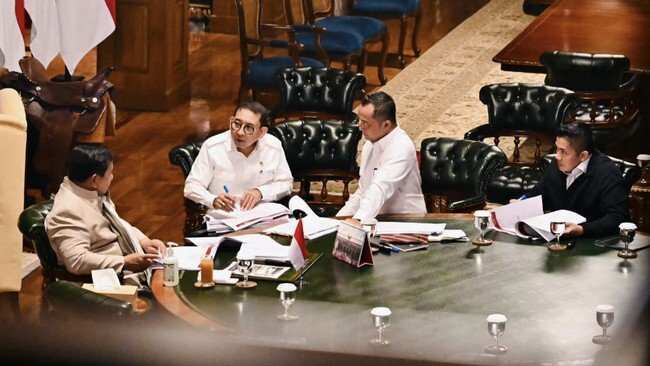 Pertemuan Fadli Zon dan Prabowo: Usulan Pemberian Tanda Jasa dan Kehormatan
