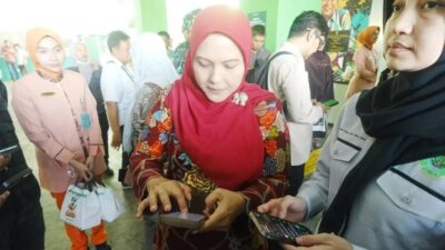 Krisis Keracunan Santri di Sidoarjo: Penanganan dan Dampaknya Krisis Keracunan Santri di Sidoarjo: Penanganan dan Dampaknya