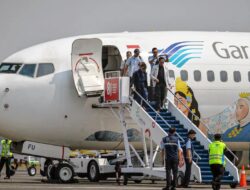 Insiden Pecah Ban Pesawat Garuda di Makassar