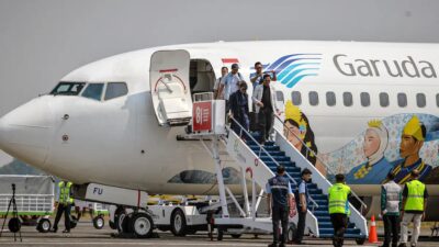 Insiden Pecah Ban Pesawat Garuda di Makassar