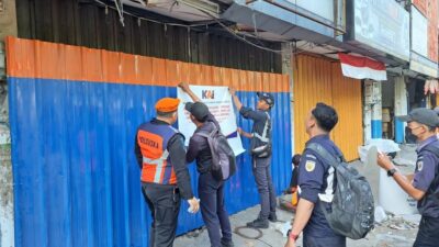 Tindakan Penertiban Aset Ruko Ilegal oleh PT KAI Daop 8 Surabaya