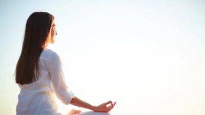 Dampak Meditasi Jangka Panjang terhadap Fungsi Otak