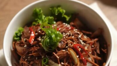 Menyiapkan Ayam Suwir Teriyaki yang Praktis dan Lezat