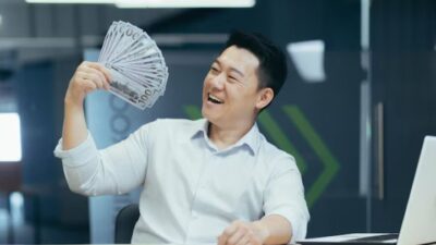 Weton dan Kesuksesan: Delapan Karakter yang Dipercaya Memiliki Potensi Besar