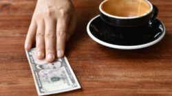 Karakteristik Orang yang Gemar Memberi Tip