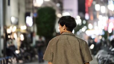 Memahami Perasaan Kesepian di Tengah Keramaian
