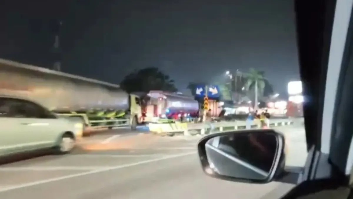 Dampak Penutupan Tambang Jabar: Antrean Panjang di SPBU Banten