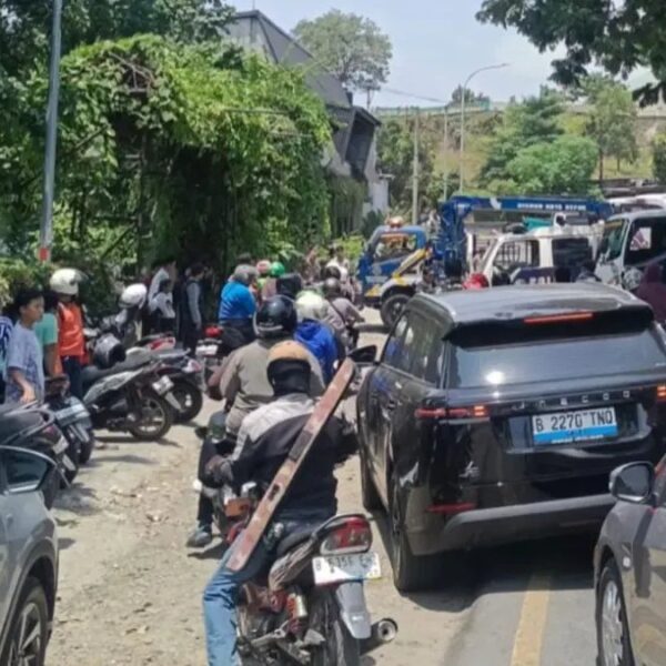 Kemacetan Prolong dalam Insiden Evakuasi Elf di Depok