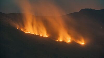 Perluasan Kebakaran di Gunung Bromo hingga Jemplang Malang
