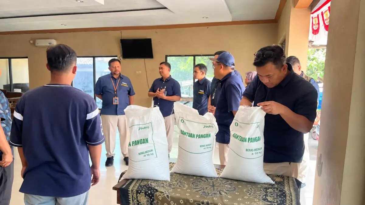 BULOG Jamin Mutu Bantuan Pangan, Perkuat Pengawasan Pengolahan Beras di Cirebon