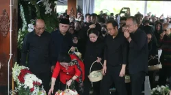 Guruh Soekarnoputra: Talenta Seni dan Cita-Cita dalam Dunia Politik