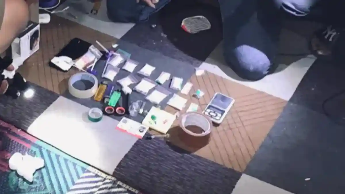 Penggerebekan Jaringan Narkoba Antarprovinsi yang Berawal dari Penemuan Plastik Bekas Penggerebekan Jaringan Narkoba Antarprovinsi yang Berawal dari Penemuan Plastik Bekas