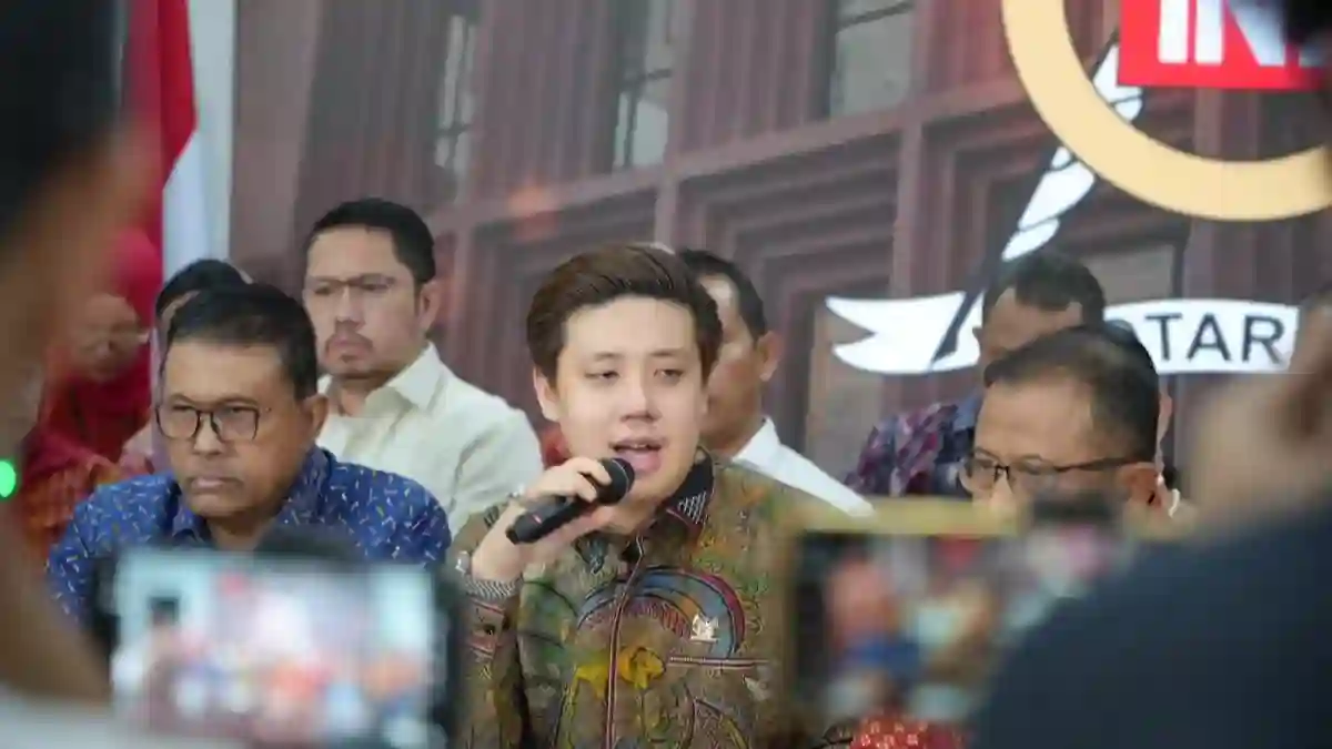 Kepastian Hukum Dalam Pengurus Ikatan Notaris Indonesia Kepastian Hukum Dalam Pengurus Ikatan Notaris Indonesia