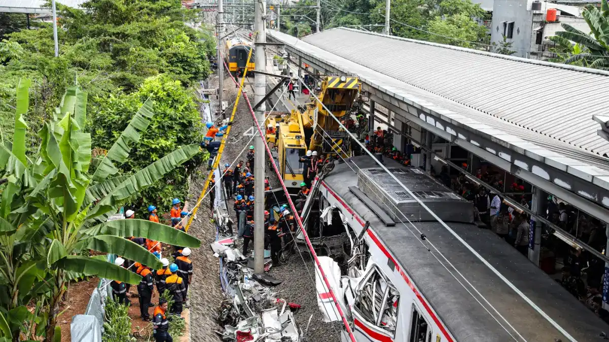 Tersangka Masinis KA Argo Bromo dalam Kasus Tabrakan di Bekasi