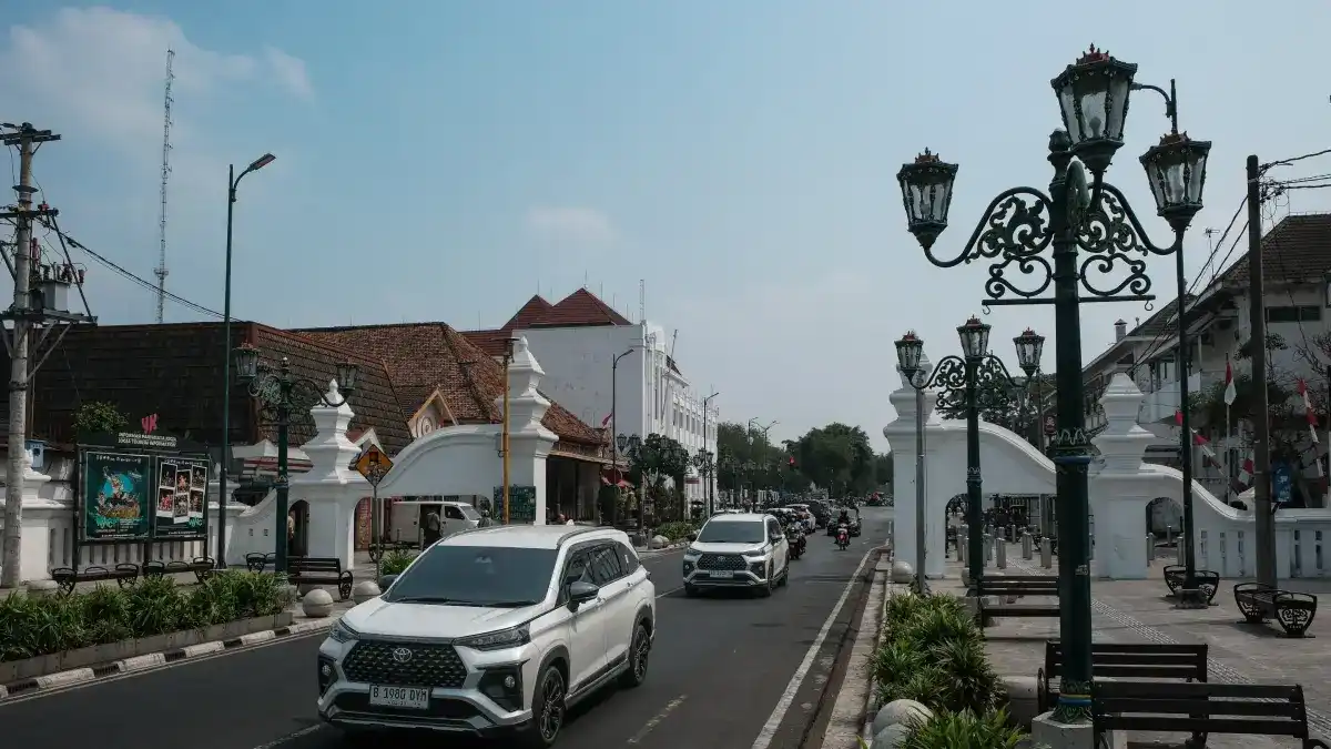 Produksi Mobil Toyota Veloz Hybrid Mencapai Angka Signifikan Hingga 2026