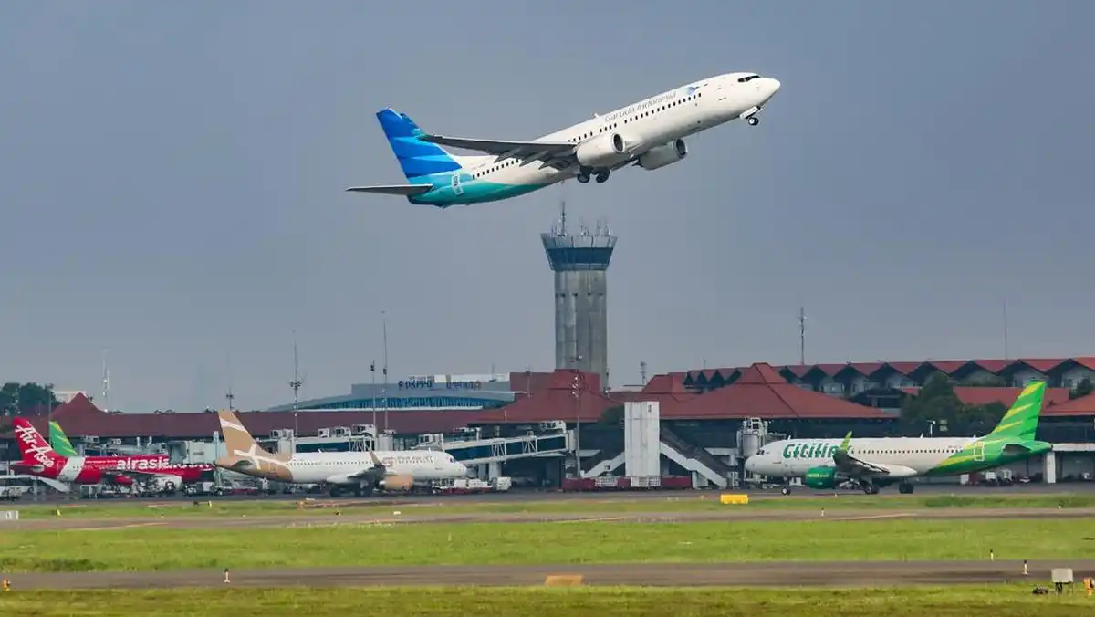 Kemenhub Siapkan Stimulus dan Pengawasan Penerbangan Jelang Nataru 2026/2027