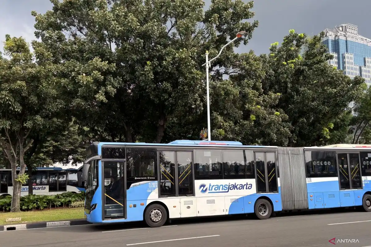 Rangkaian Peristiwa Jakarta dalam Sepekan: Rotasi Pejabat Polda dan Penyesuaian Tarif TransJakarta